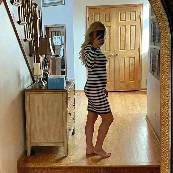 Milly Blue and White Striped Long Sleeved Sweater Dress Size Small - Picture 11 of 14